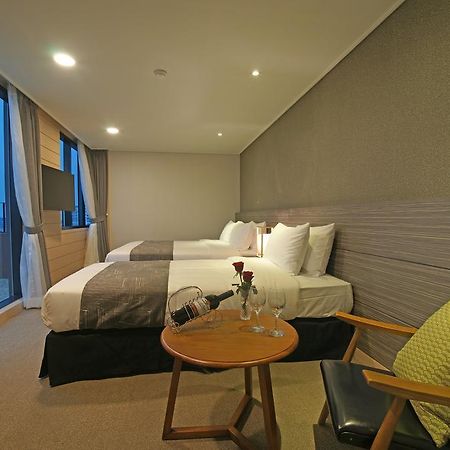 I-Jin Hotel Jeju Exterior photo