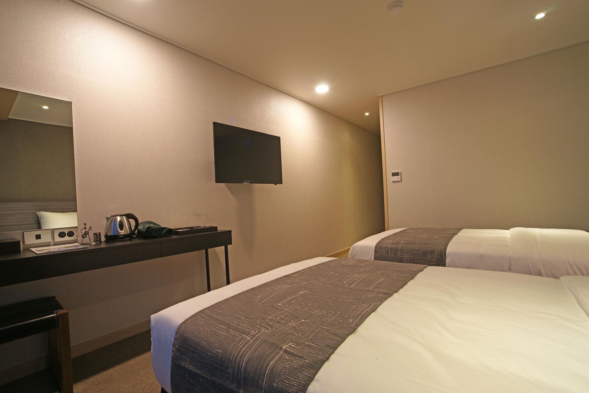 I-Jin Hotel Jeju Exterior photo