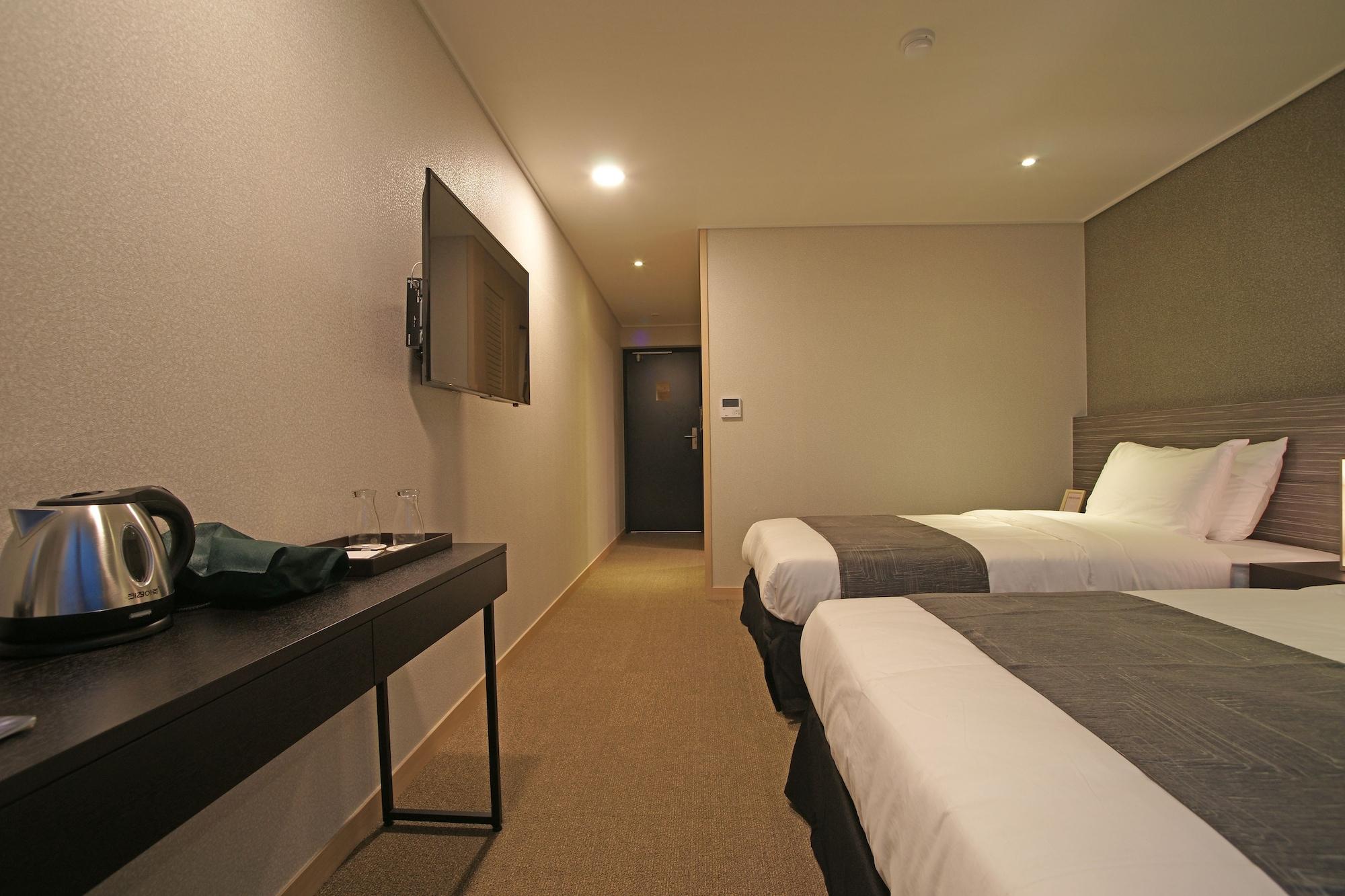 I-Jin Hotel Jeju Exterior photo