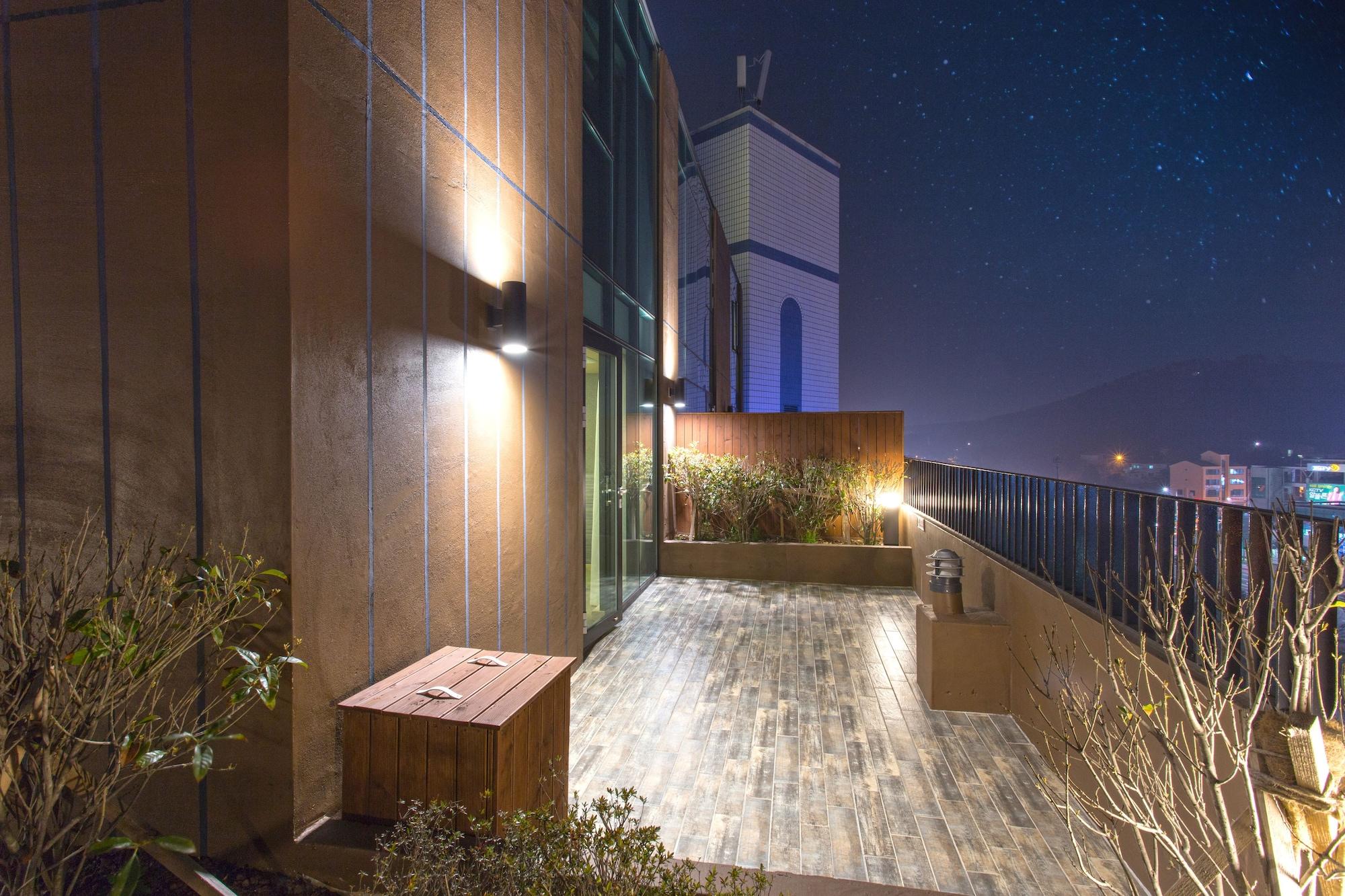 I-Jin Hotel Jeju Exterior photo