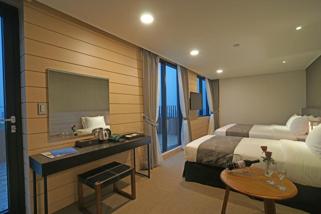 I-Jin Hotel Jeju Exterior photo