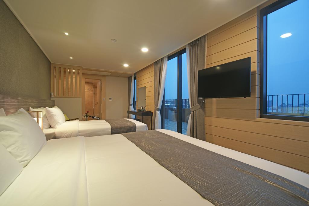 I-Jin Hotel Jeju Exterior photo