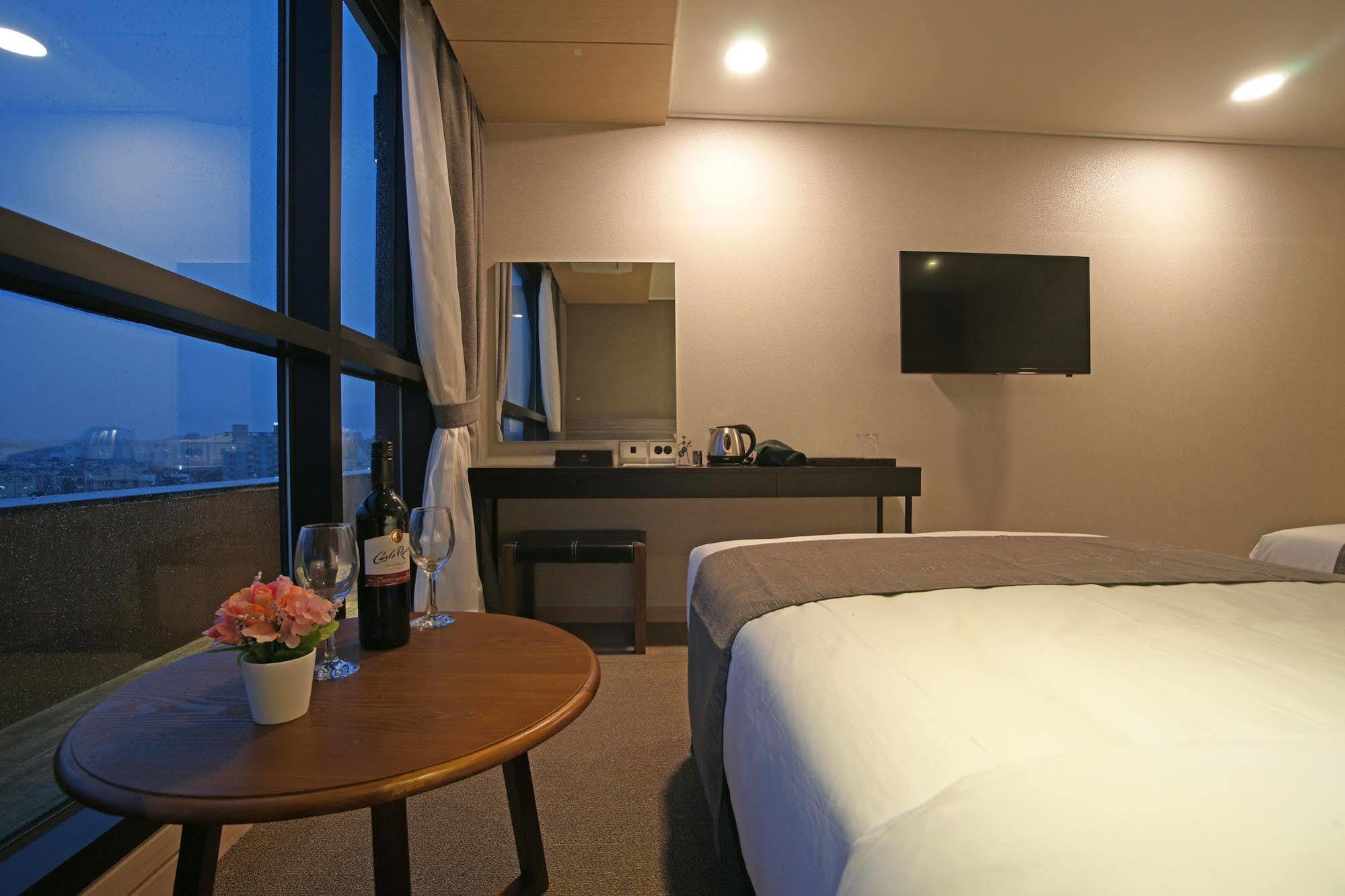 I-Jin Hotel Jeju Exterior photo